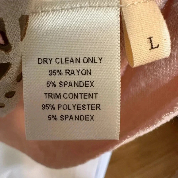 Liberty Garden beige laser cut pattern sleeveless top NWOT - Picture 7 of 8